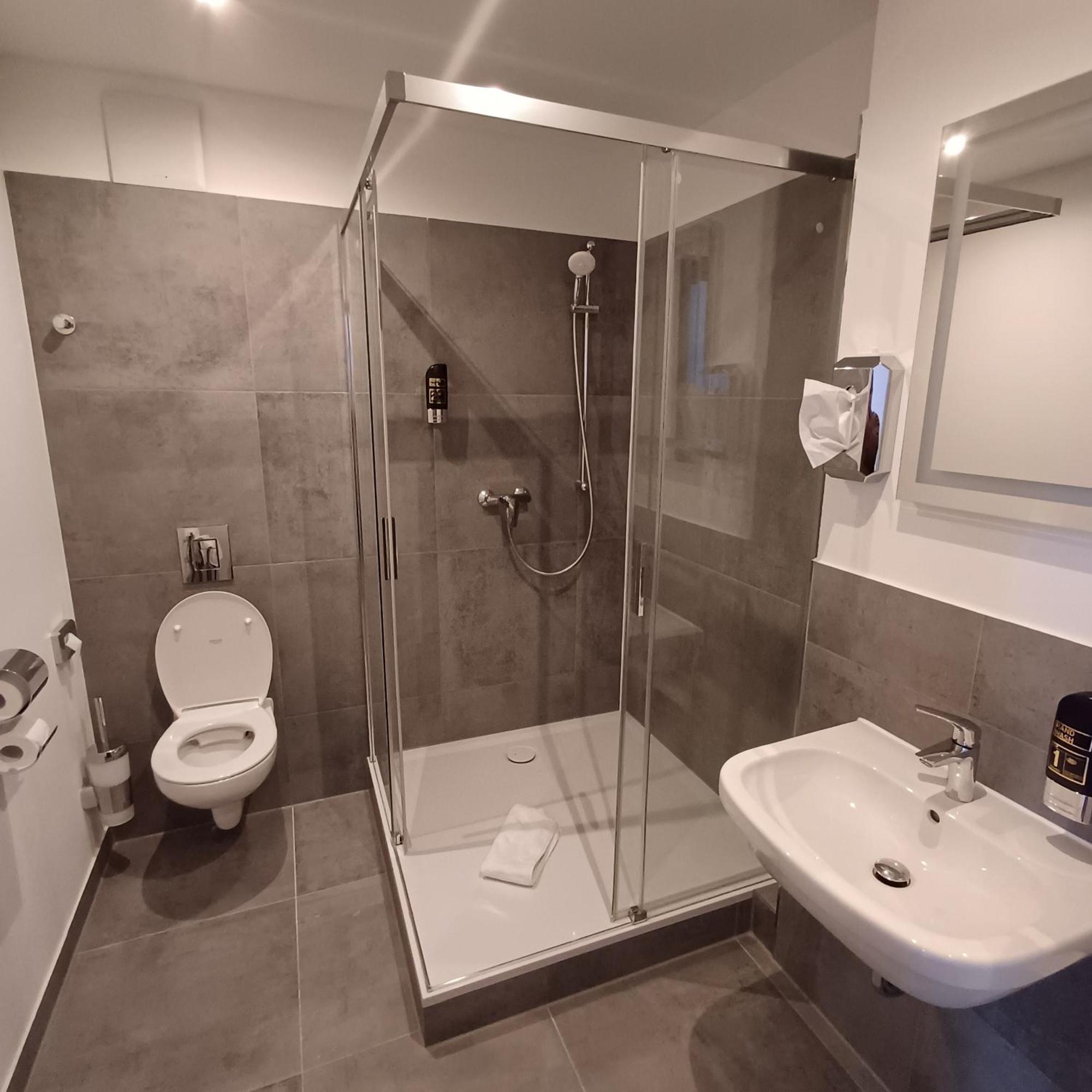 Trip Inn Hotel Duesseldorf Нойс Экстерьер фото